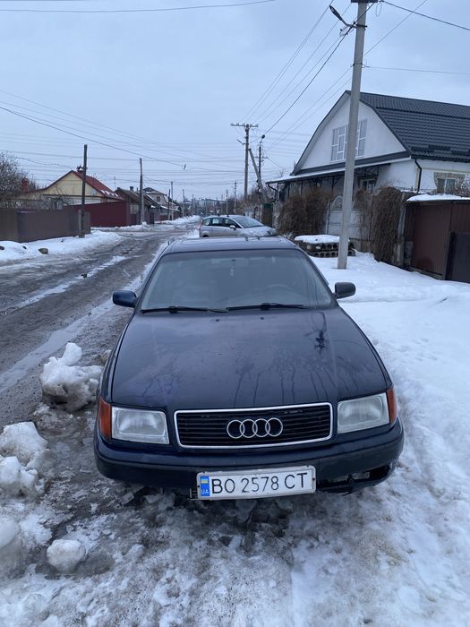 Ауді 100с4 2.0