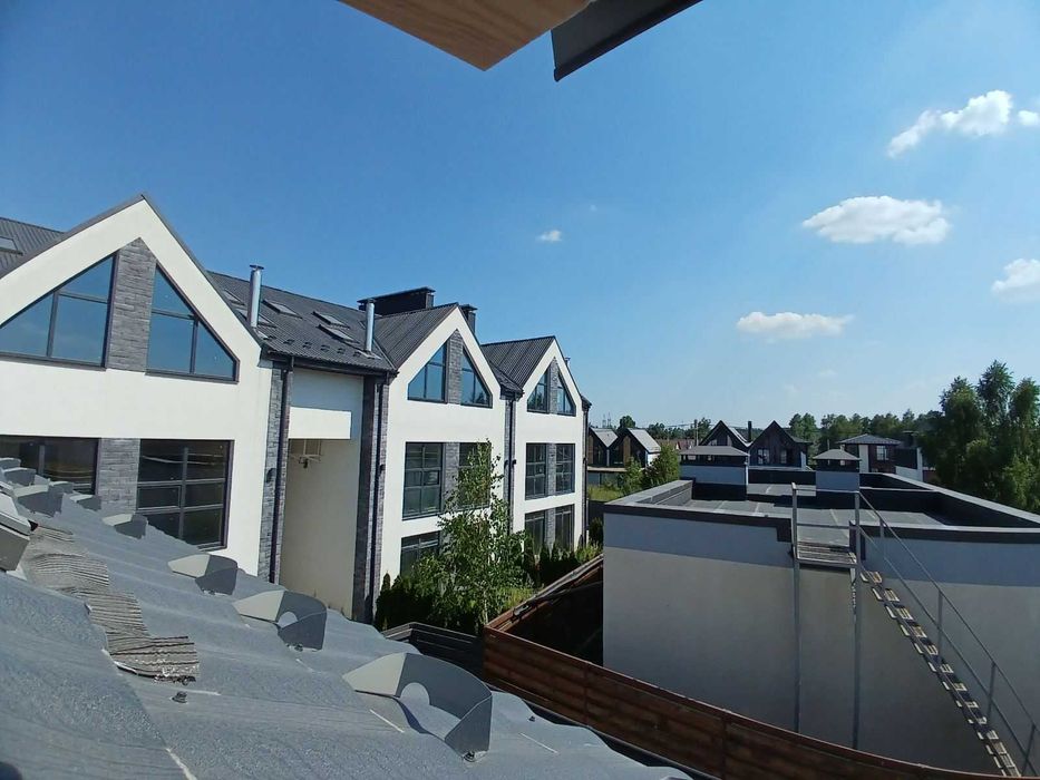 Камин+электрика Таун Квартира/Стоянка  123м2/3эт/4спальни/3с/у/Дворик.