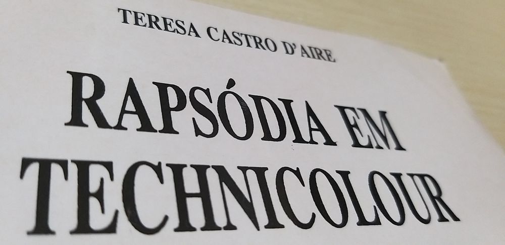 Rapsódia em Technicolour.