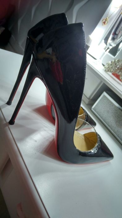 Szpilki Christiana Louboutin 40 41