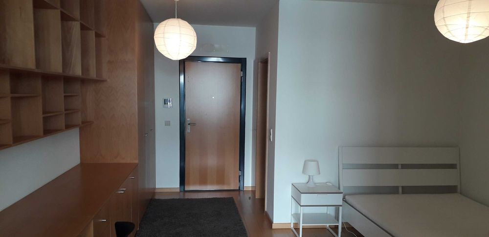 T0 Mobilado, junto ao Polo II + Piscina + Ginásio + Parqueamento