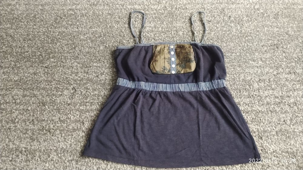 Bluzka na ramiączkach