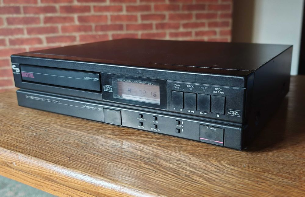 Odtwarzacz CD Schneider CDP 7402