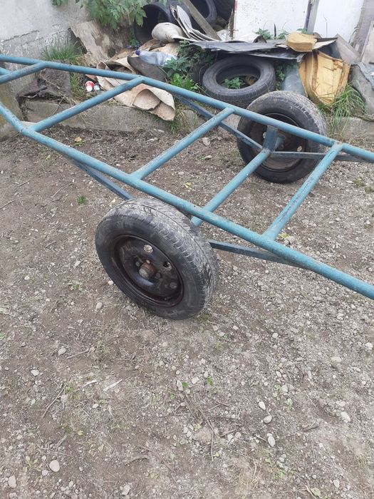 Саморобні причепи. Рама на колесах.