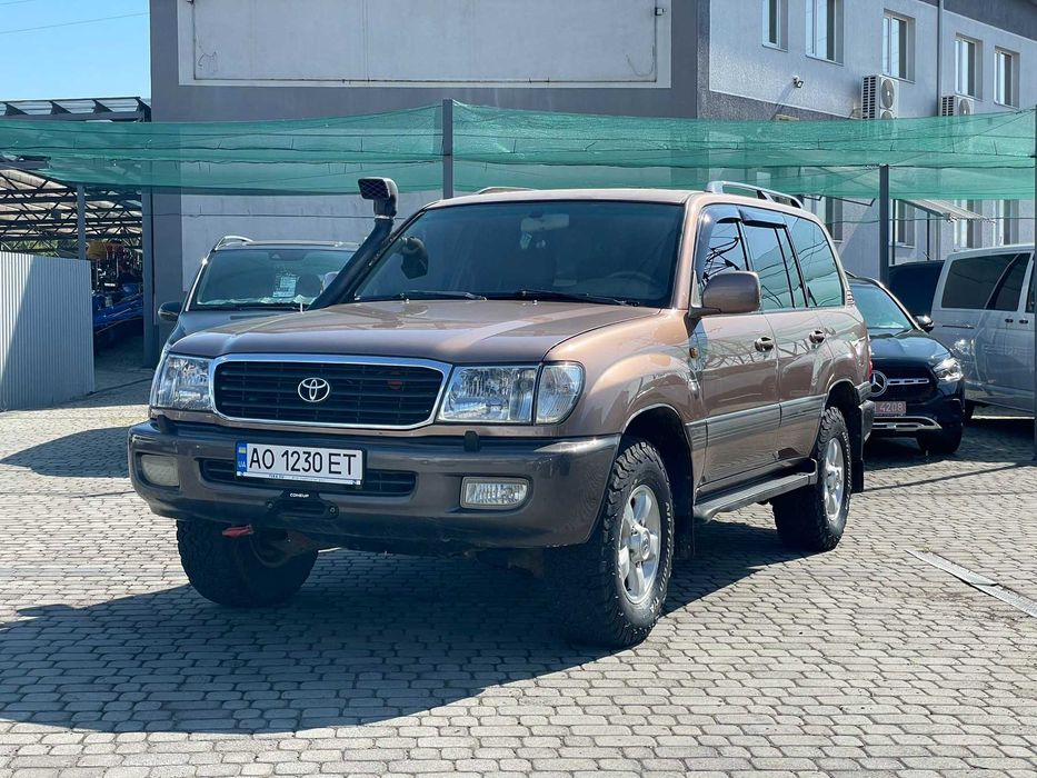 Toyota Land Cruiser