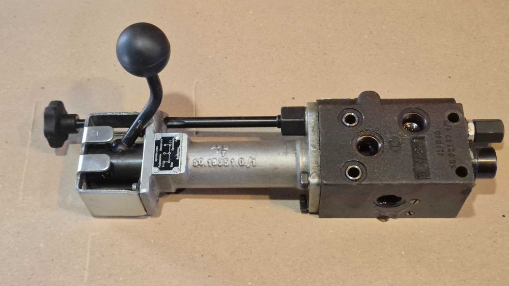 rozdzielacz ursus c-330