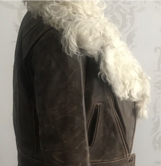 Magnífico Casaco GANT em pele genuina e com pelo