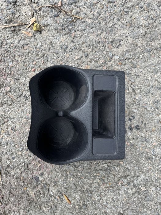 Подстаканник Nissan Rogue 2014-2020