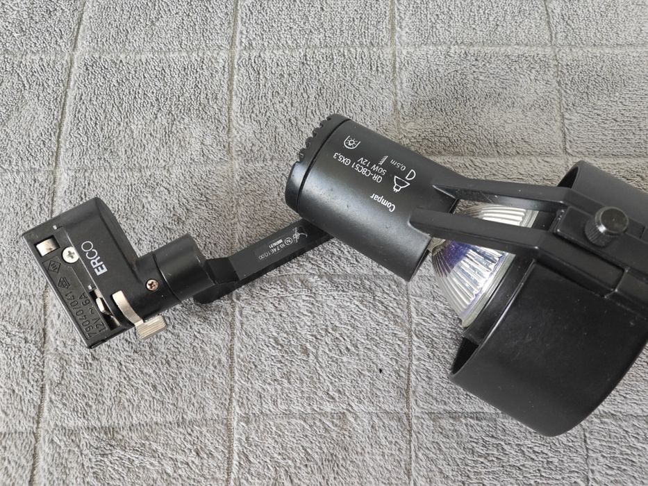 Lampa halogen na szynoprzewòd