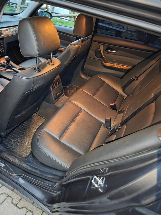 2005 BMW E91 320i