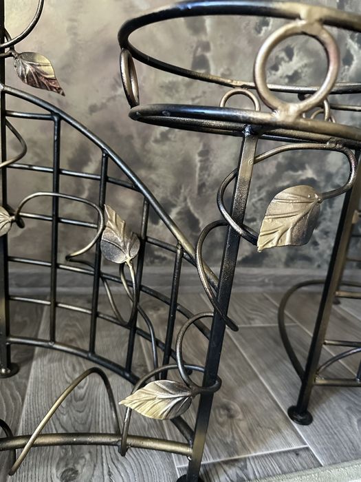 Кована підставка для вазонів 2 шт