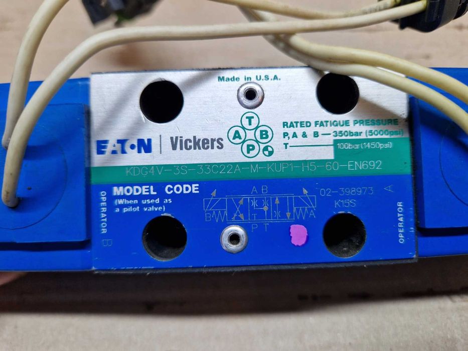 Zawór EATON Vickers KDG4V-3S-33C22A-M-KUP1-H5-60-EN692