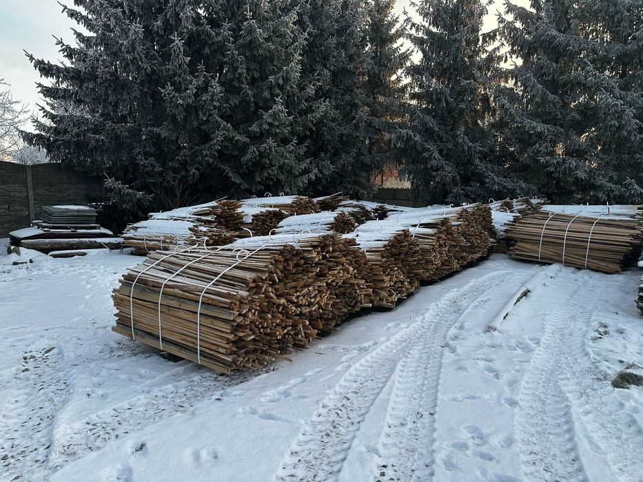 Drewno opałowe - sucha zrzyna dębowa.