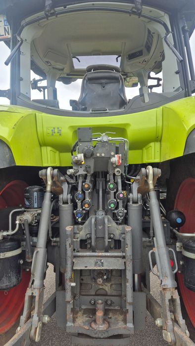 Claas Arion 610 pneumatyka