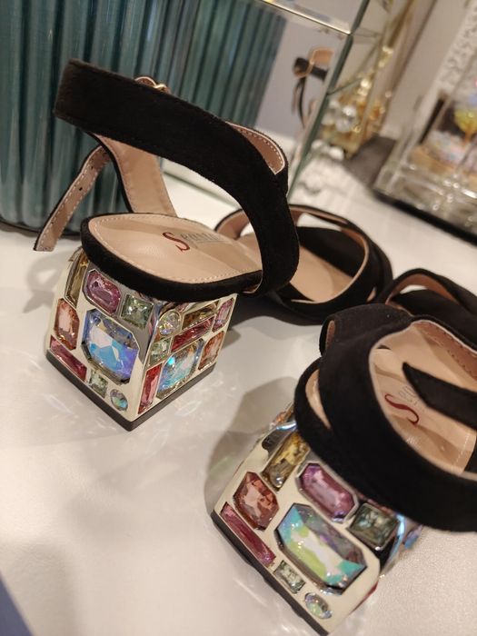 Sandały nowe kryształki 37-38