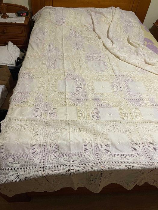 Toalhas de Renda Feita à Mão – Linho e Renda de Crochet – 310 x 180 cm / 230 x 170 cm