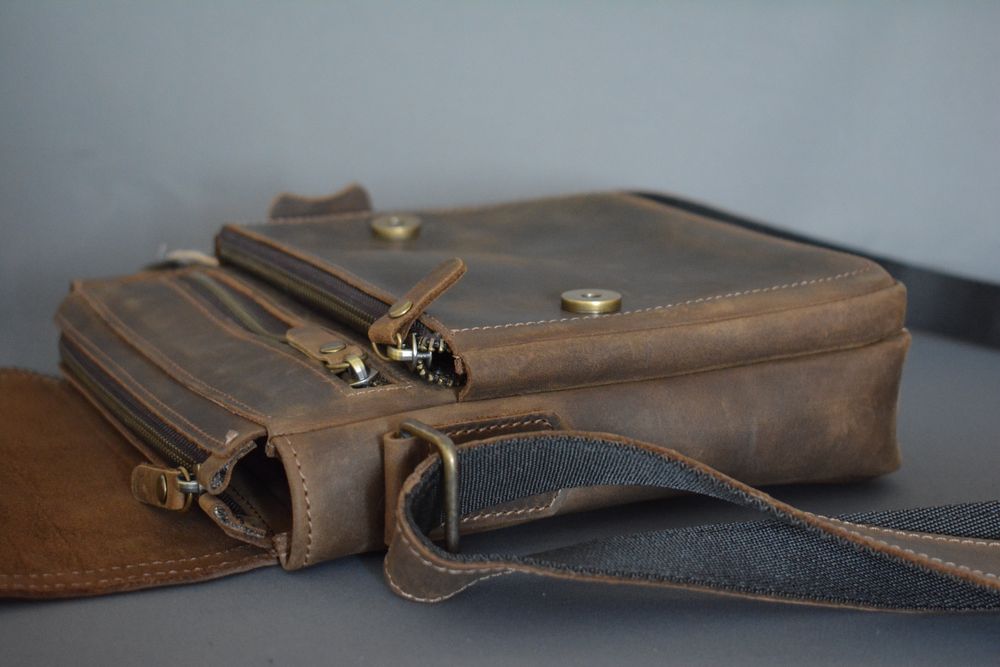 Чоловіча шкіряна сумка на подарунок для чоловіка чоловіку подарок