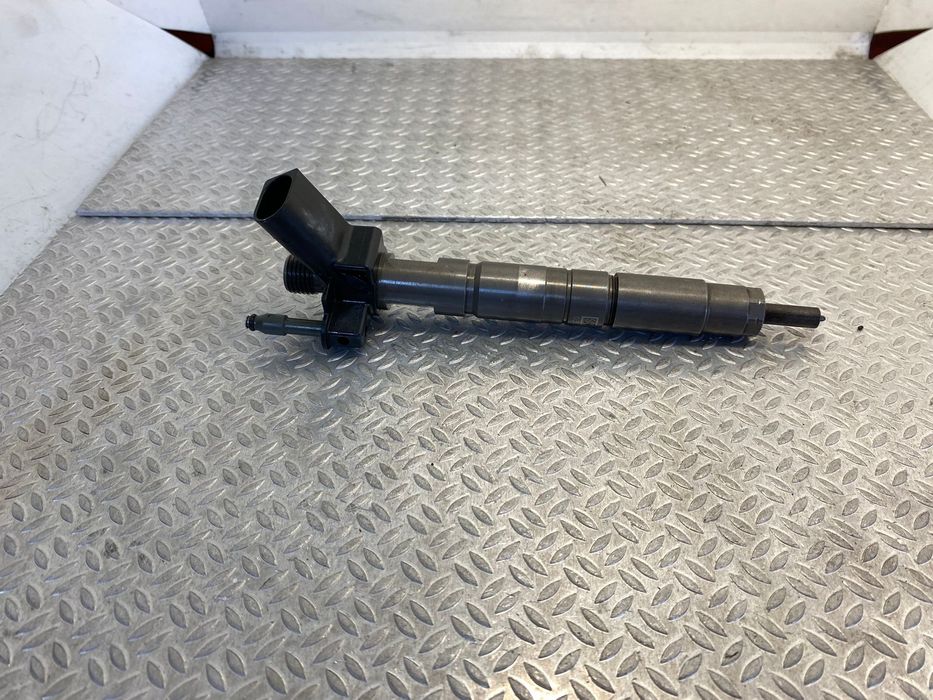 Форсунки дизель BMW X5 E70 Форсунка дизельна електрична БМВ  Х5 Е70 бу