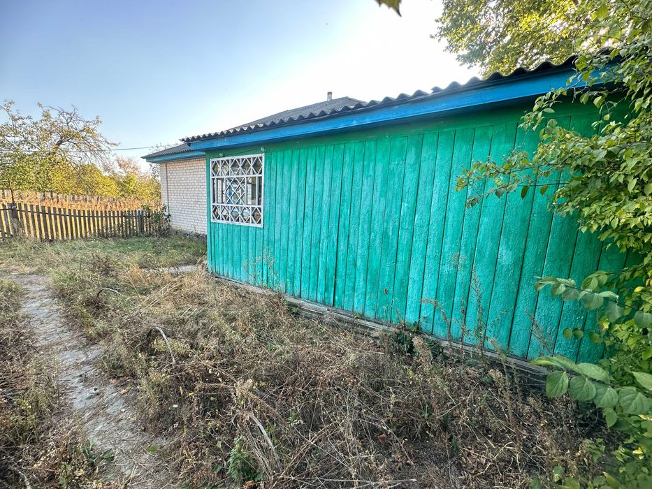 Цегляний будинок у с. Лоска, 4 кімнати, житловий стан RD