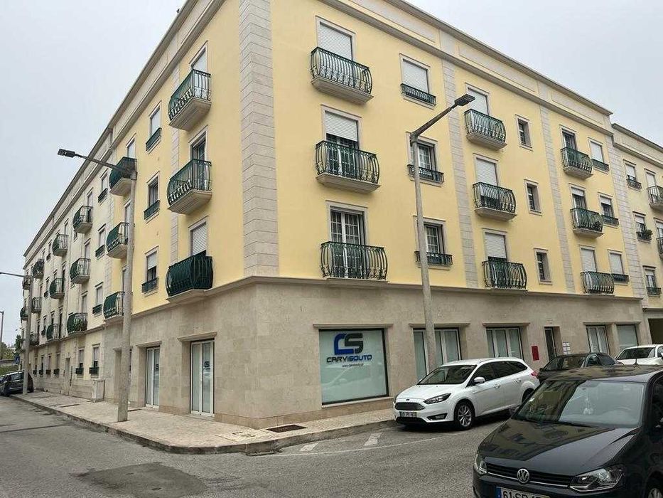 Arrendp apartamento T2 - Pombal (Bairro Agorreta)