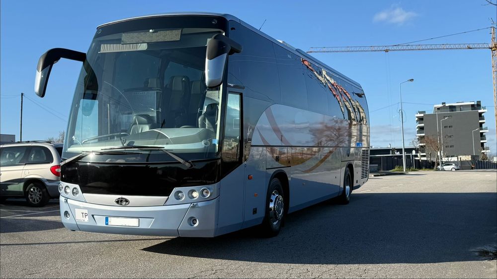 Autocarro Beulas Aura