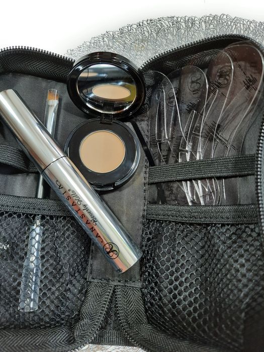 Zestaw do brwi. Anastazja. Nowy