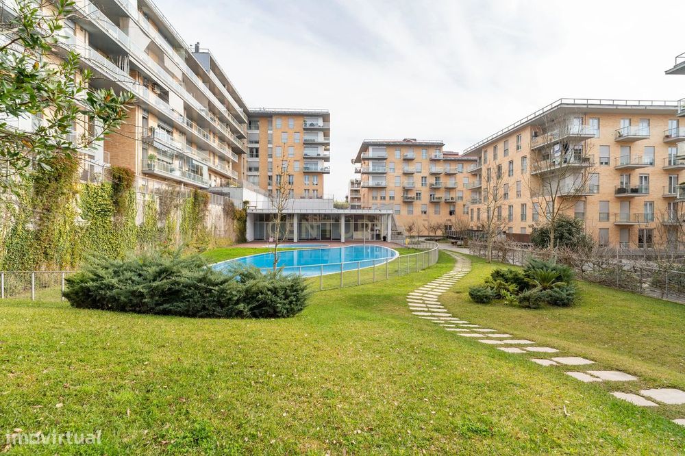 Arrendamento | Apartamento T1 c/lugar aparcamento e piscina na Quinta