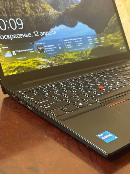 Ноутбук Lenovo Thinkpad E15 IPS E15 Black i5 11th 4.2ГГц ОЗУ 8.0ГБ DDR4 SSD 256GB. Бизней ноутбук