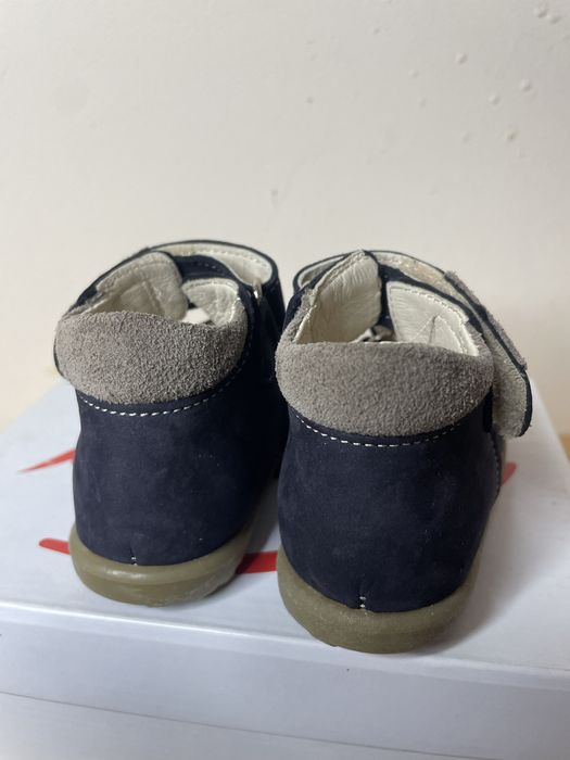 Sandałki chłopięce