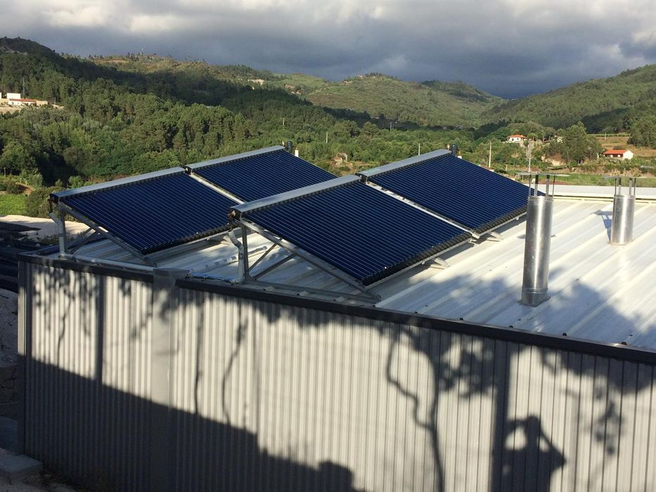 Sistema Solar Térmico Solius TuboSol HP - 90 Tubos Vácuo / 3 Painéis