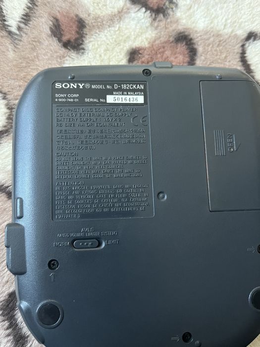 СD-плееер sony  d-182 ckan ст хороший