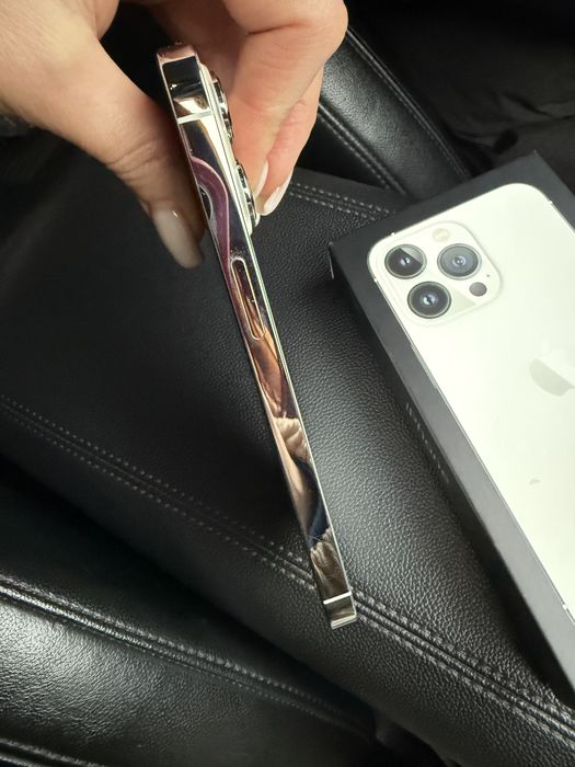 Продам Iphone 13pro