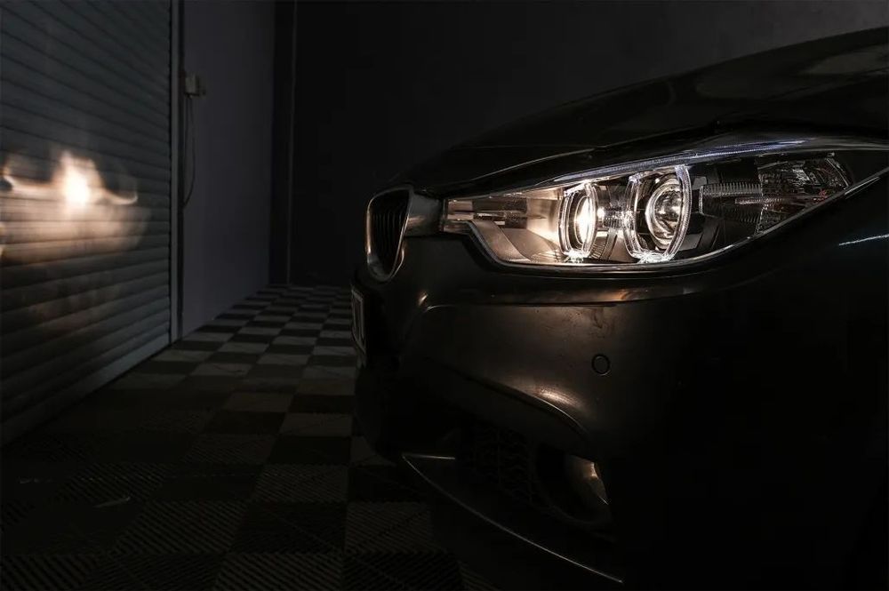 Faróis Bmw Série 3 F30 F31 (2011 a 2018) Look Xenon