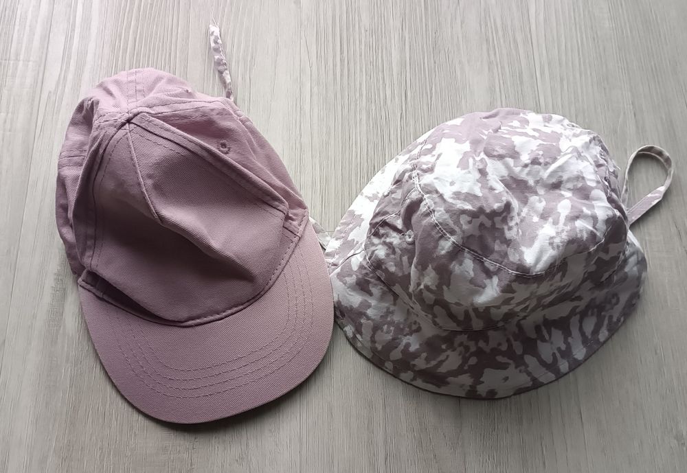 Czapka z daszkiem i kapelusz dziewczęcy r. 74/80