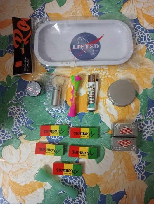 Pack smoker lifted