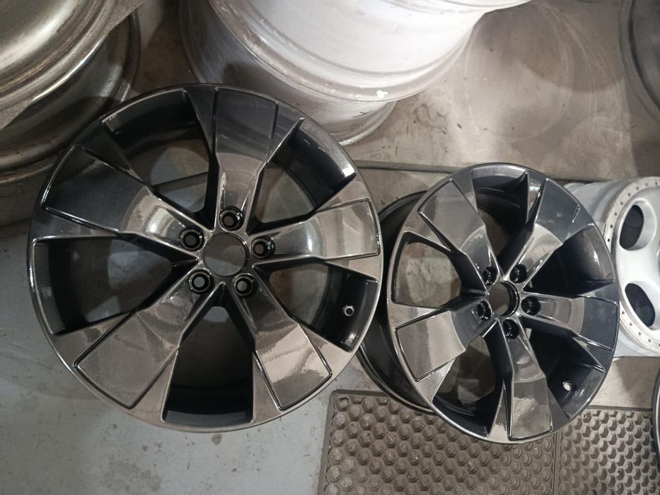 Диски Volvo  Volvo R18 5x108 7.5J комплект 4 шт.