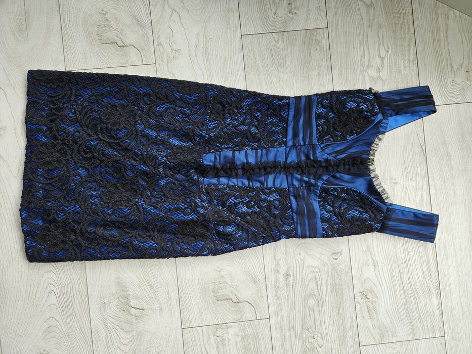 Elegancka sukienka wieczorowa rozmiar XS