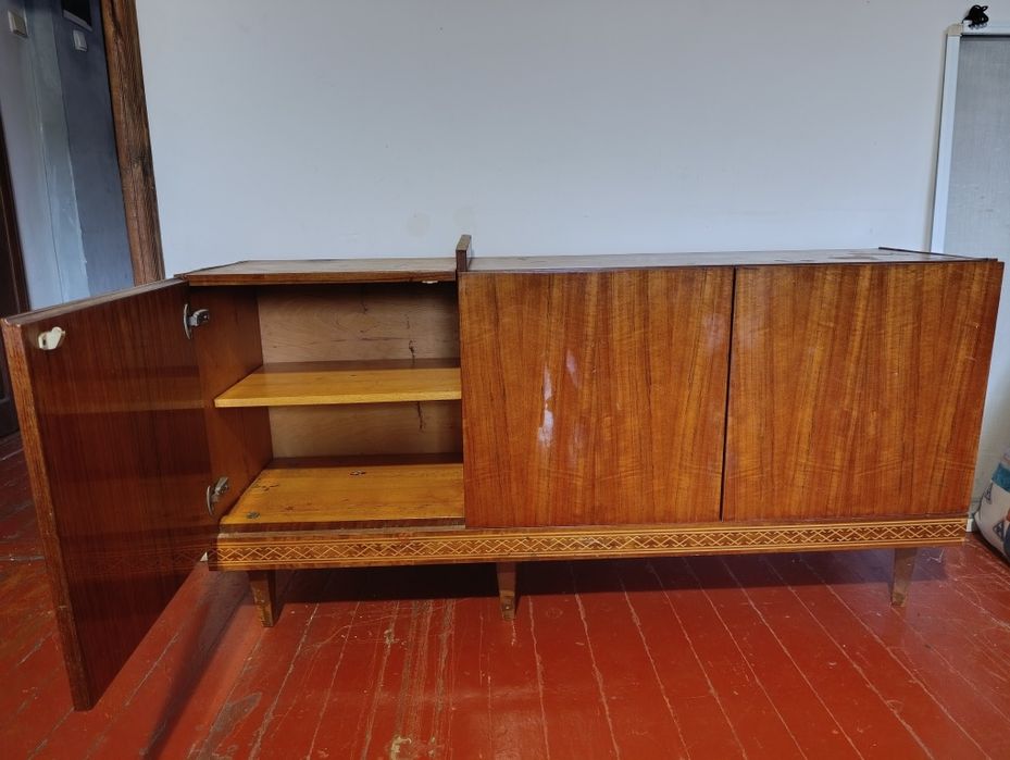 Продам тумбу комод. Тумбочка дерево