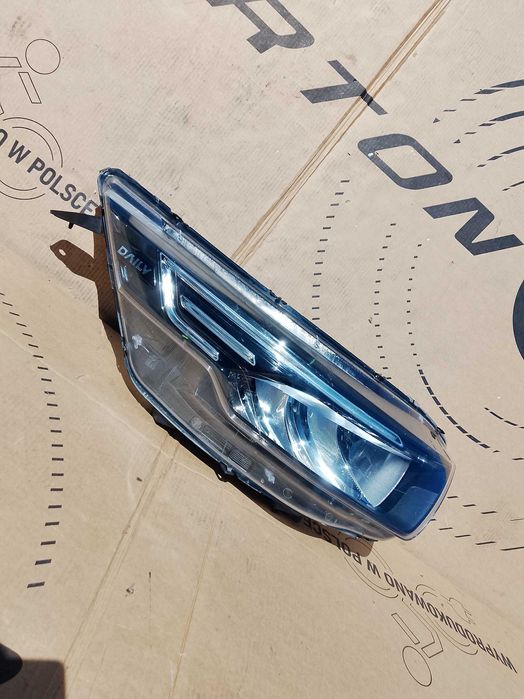IVECO DAILY 14- lampa  LED prawy przód