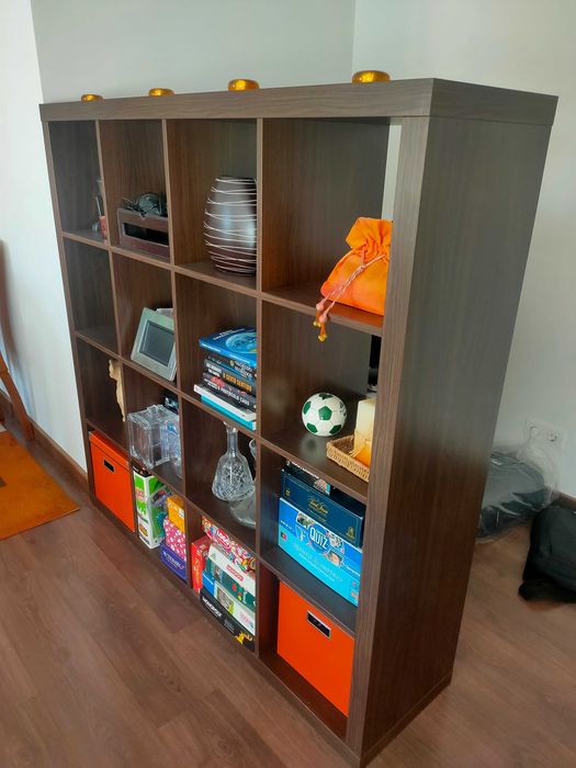 Estante IKEA KALLAX cast, 147x147 cm