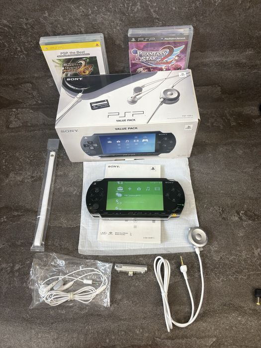 Консоль портативна SONY PSP-1000К
