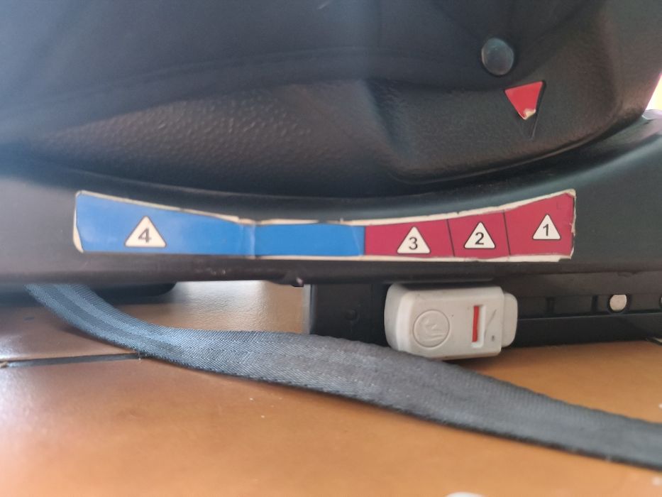 Fotelik lionelo sander isofix