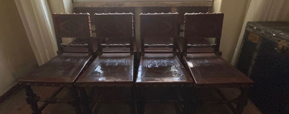Mesa de jantar com 6 cadeiras