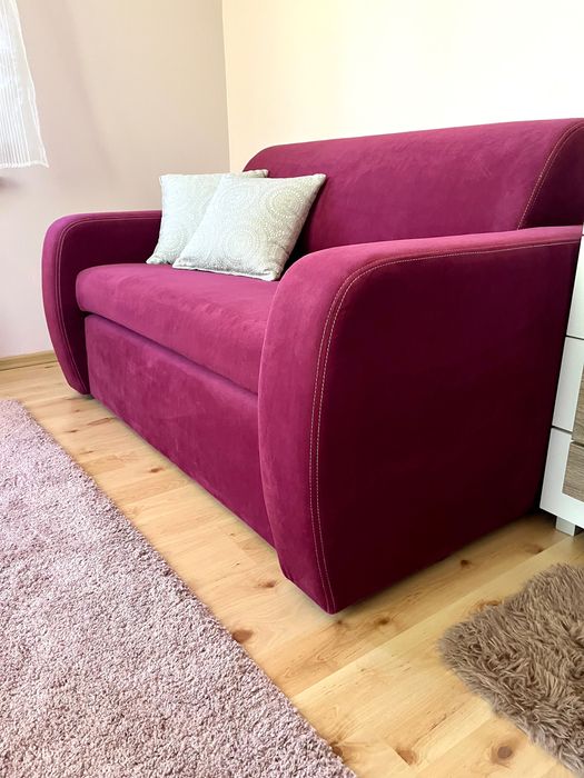 Rozkladana sofa dwuosobowa młodzieżowa kanapa roż glamour fuksja welur