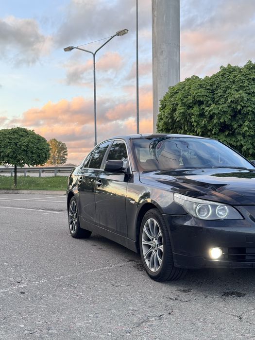 Продам Е60 АВТОМАТ