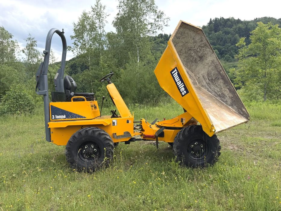 Thwaites MACH 573. Wozidło Budowlane-Rolnicze. Wózek z Obrotową Kolebą. 3 tony ładowność. 4x4. Silnik 3 cylindry. Yanmar 36 KM. 1999 mtg. 2016 rok. Jazda 3 prędkości. Maszyna jak Nowa z Norweskiego Gospodarstwa! Ani deka luzów i wycieków! Pełny Oryginał.