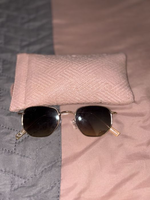 Oculos de sol basico e bonitos