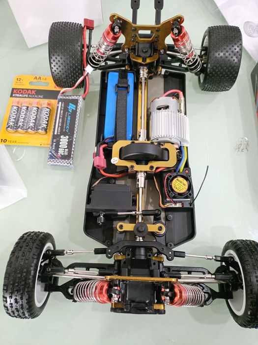 Wltoys escala 1/10 NOVO com 2 baterias