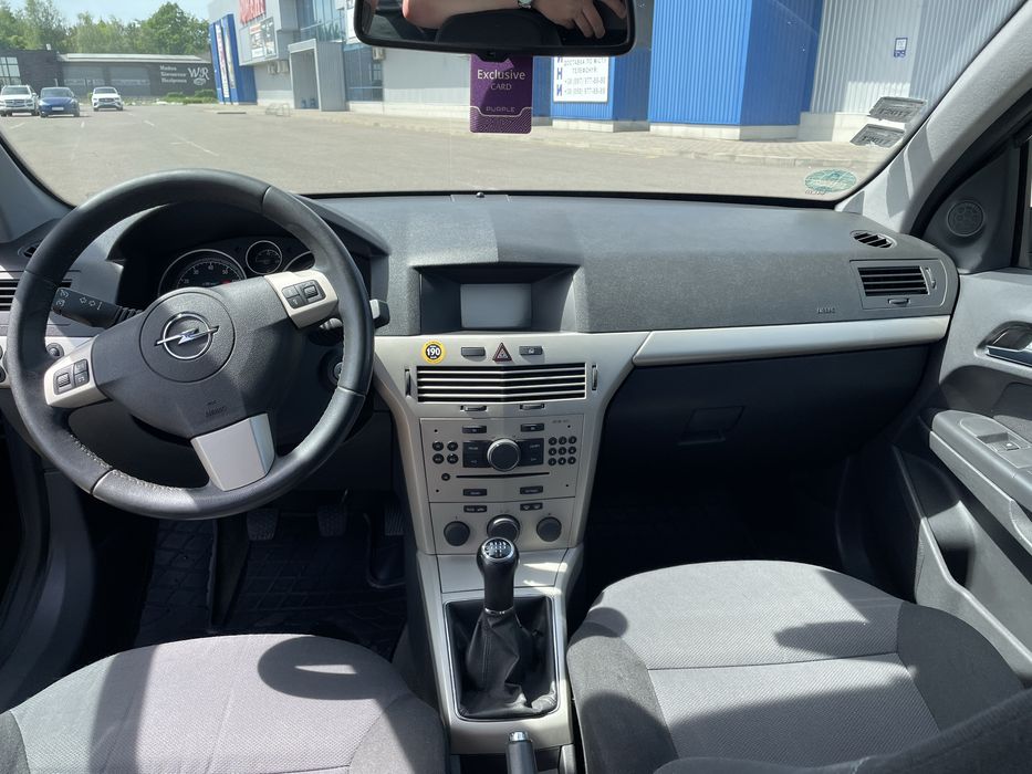 Продам Opel Astra 1.8 бензин