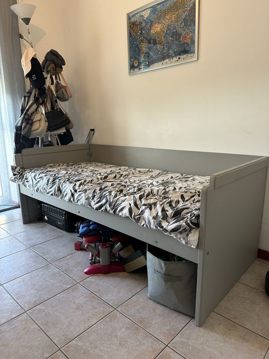 Cama de solteiro com colchao